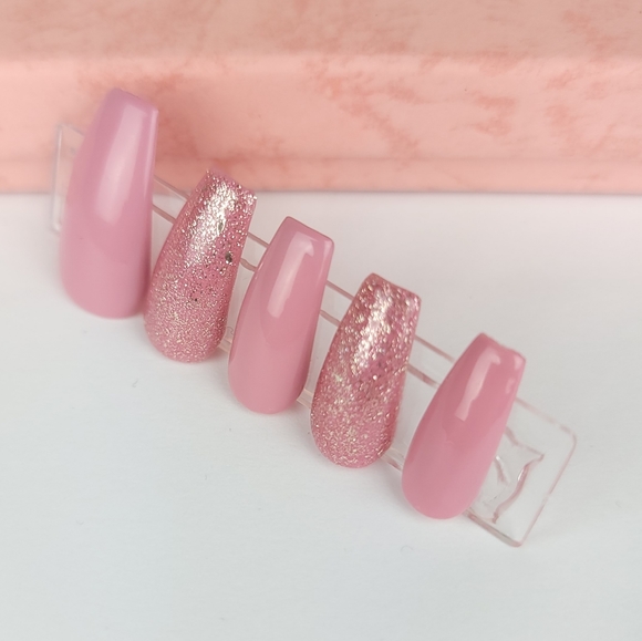 Glamour Nails (Press-on Nails) - Picture 7 of 8